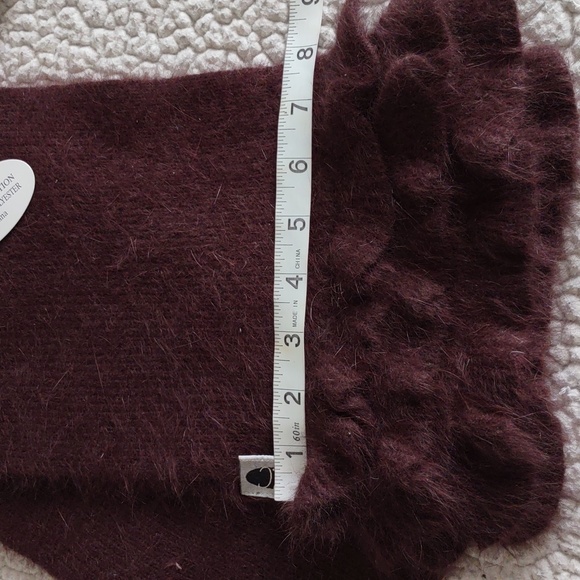 NWT C.C. Fashion Collection Brown Angora Blend Ruffle One Size Scarf - Picture 7 of 9